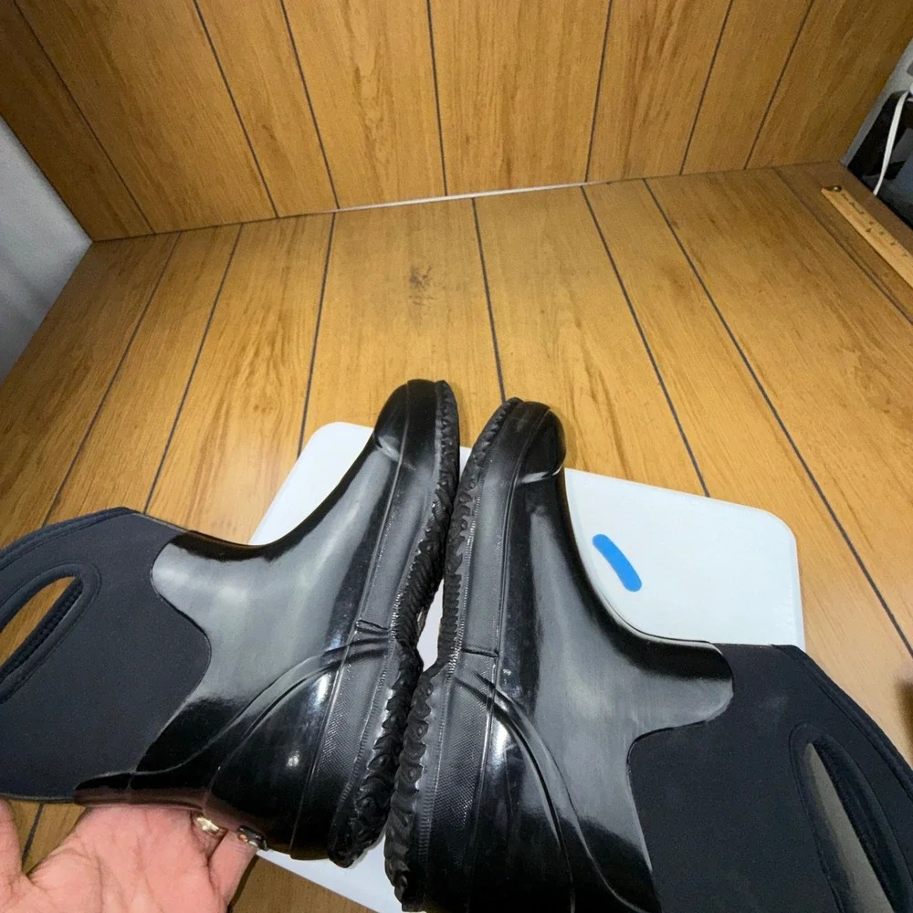 Bogs Classic Mid Handle Black Waterproof Insulated Rain Boots 60156-001 Womens 9